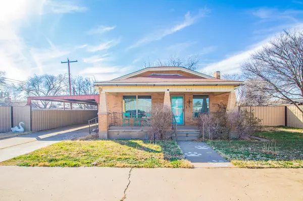 Hale Center, TX 79041,907 Ave H