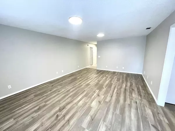 Anton, TX 79313,603 E 8th Street