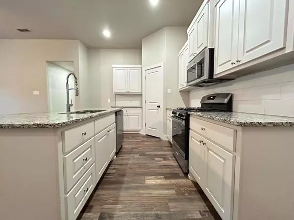 Shallowater, TX 79363,1403 15th Street ## A-B