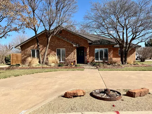 207 S Garland, Plainview, TX 79072