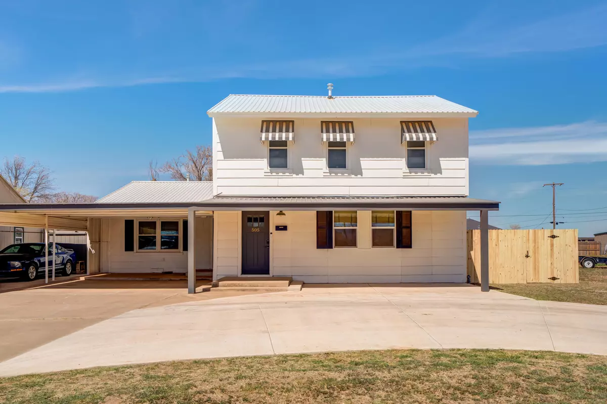 Idalou, TX 79329,W 7th Street