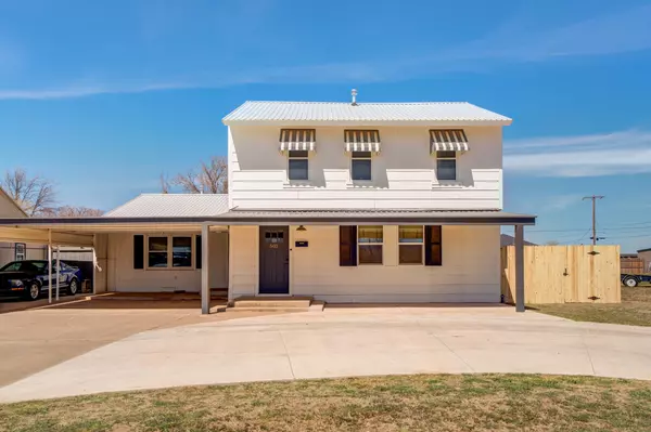W 7th Street, Idalou, TX 79329