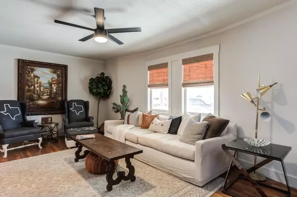 Idalou, TX 79329,W 7th Street