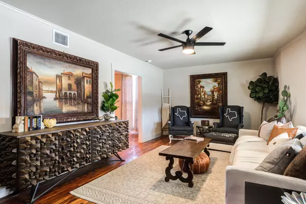 Idalou, TX 79329,W 7th Street