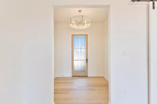 New Home, TX 79383,Deuce of Hearts