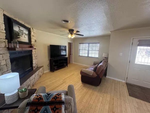 1011 Camden Circle Post, TX 79356