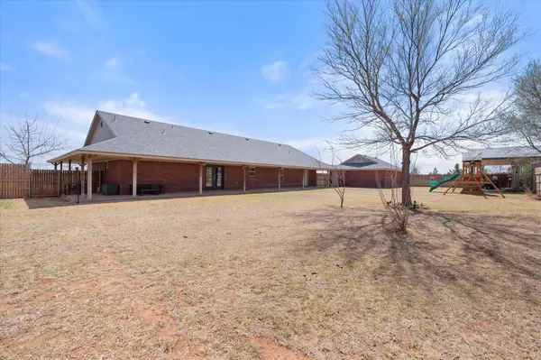 Shallowater, TX 79363,7905 N C R 1440