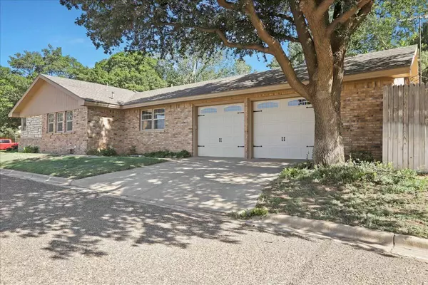 Sundown, TX 79336,1013 S School Avenue