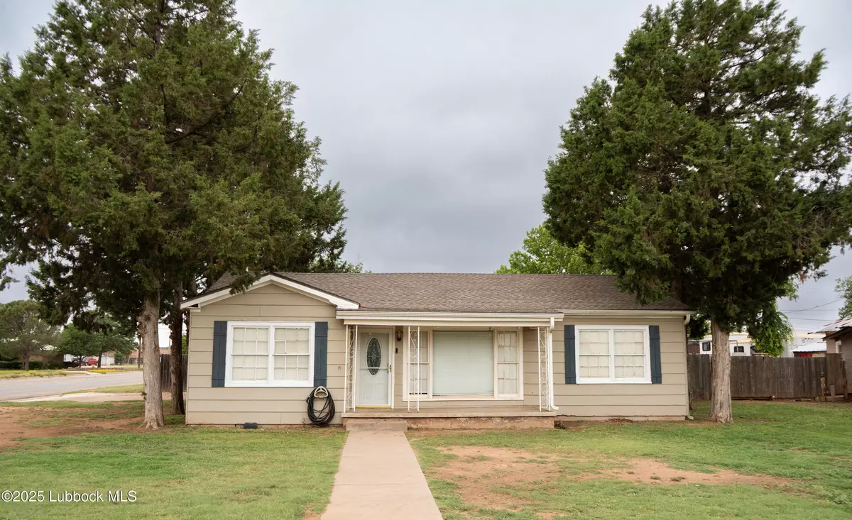 Post, TX 79356,123 S Avenue R