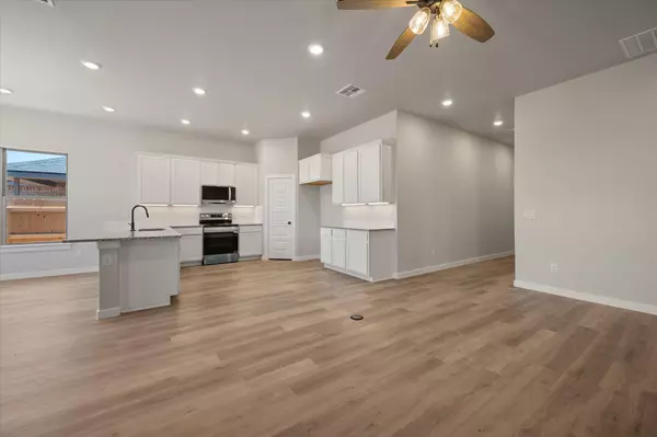 Wolfforth, TX 79382,911 E 35th Street