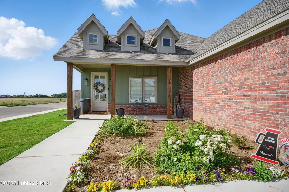 Shallowater, TX 79363,15th Street