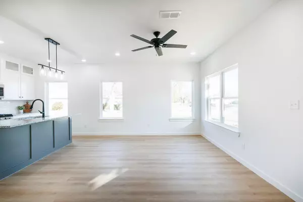 Lubbock, TX 79401,2002 16th Street #A & B