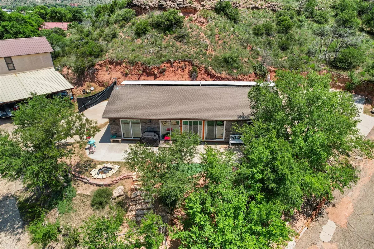 Buffalo Springs, TX 79404,570 Comanche Drive