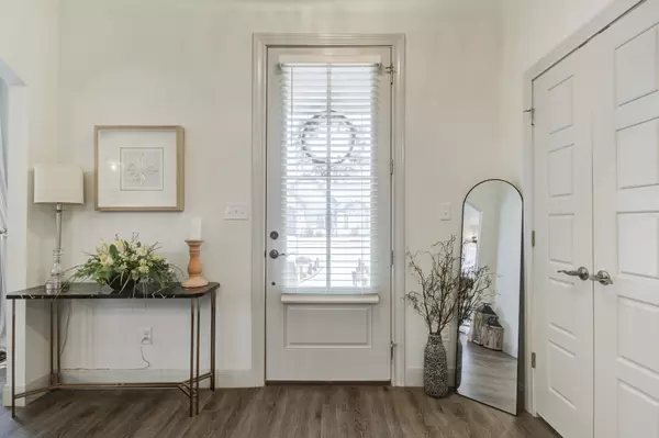 Wolfforth, TX 79382,N 8th Street