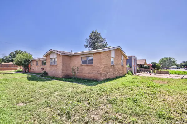 Brownfield, TX 79316,509 N Ballard Street