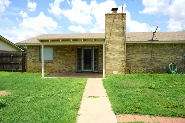 Brownfield, TX 79316,1214 E Ward Street