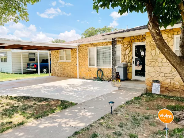 Slaton, TX 79364,940 S 18th Street