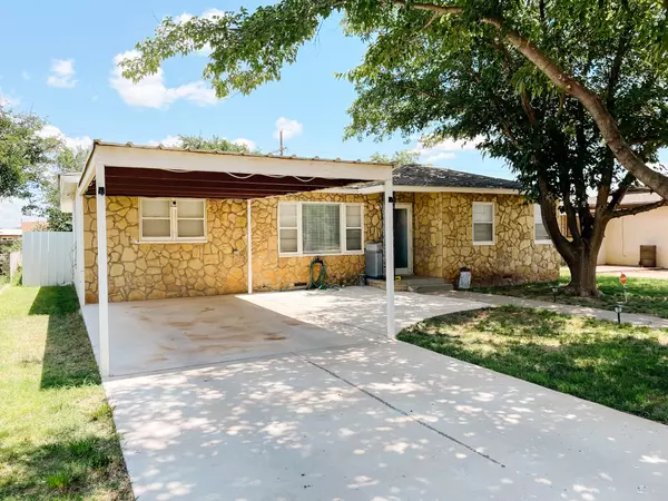 Slaton, TX 79364,940 S 18th Street