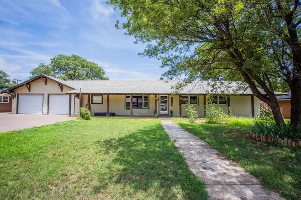 Olton, TX 79064,1112 8th Street