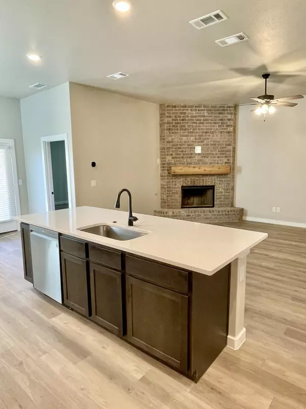 Lubbock, TX 79423,2014 140th Street