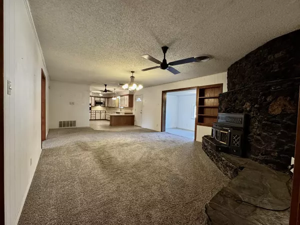 Lamesa, TX 79331,2218 S 4th Street