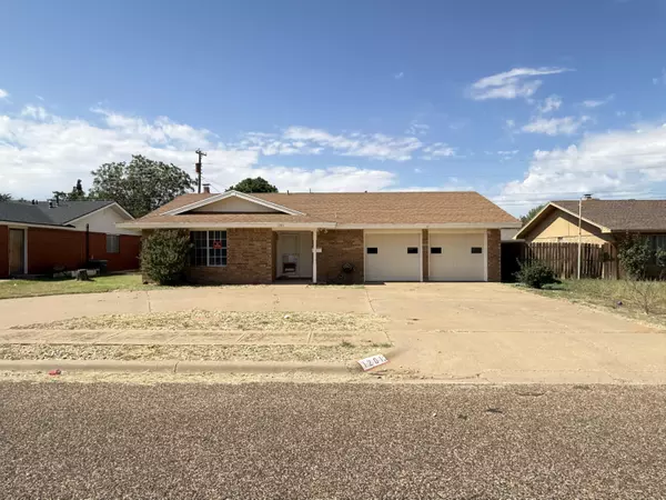 1201 S Pecos Drive, Brownfield, TX 79316