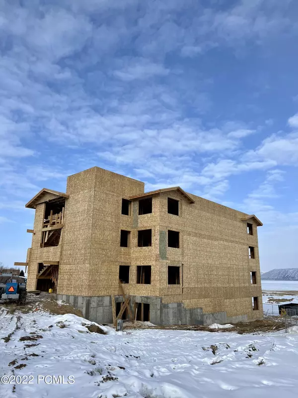 Garden City, UT 84028,88 S Bear Lake BLVD Boulevard #E402