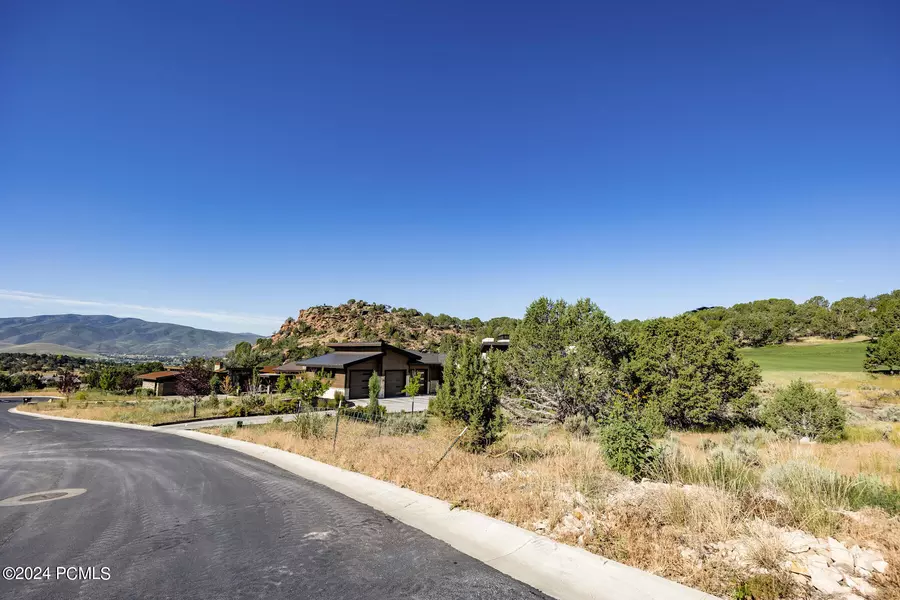 581 N Red Mountain CT Court, Heber City, UT 84032