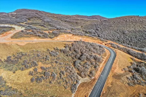 Kamas, UT 84036,2052 E Peak Vw DR Drive