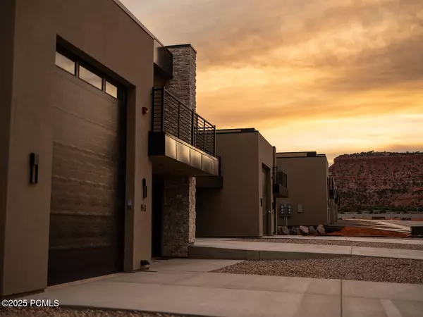 Kanab, UT 84741,425 S Moki DR Drive #117