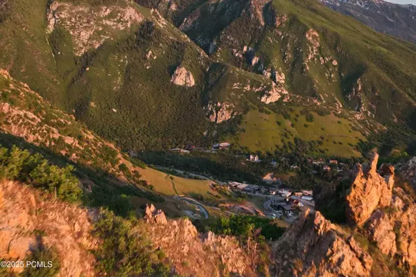 Cottonwood Heights, UT 84121,4171 Canyon Estate DR Drive #2