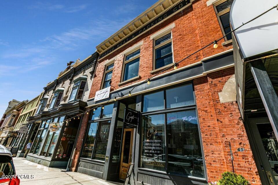 Provo, UT 84601,55 N University AVE Avenue #230a