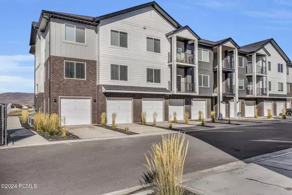 Heber City, UT 84032,1218 S Sawmill BLVD Boulevard #104