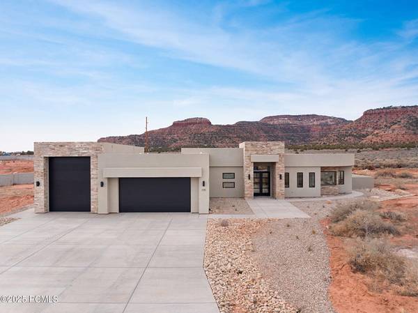 335 S Tala CIR Circle, Kanab, UT 84741