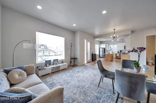 Salt Lake City, UT 84101,869 S Washington ST Street #101