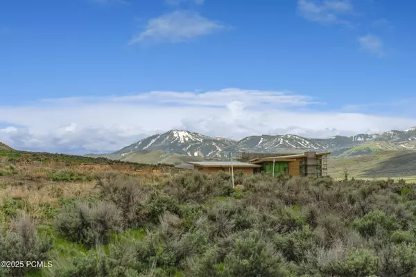 Park City, UT 84098,6877 White Dove Way