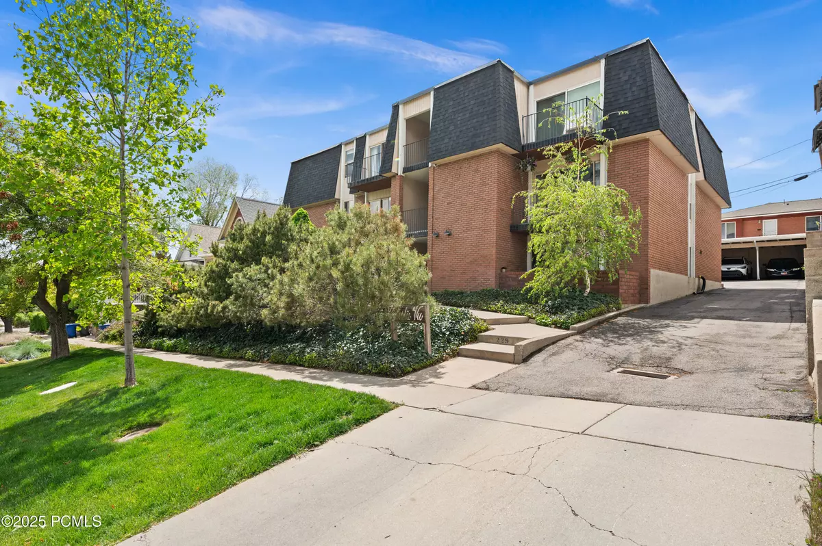 Salt Lake City, UT 84103,229 N B ST Street #4