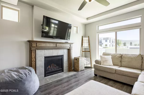 Heber City, UT 84032,375 W Meadow Walk DR Drive