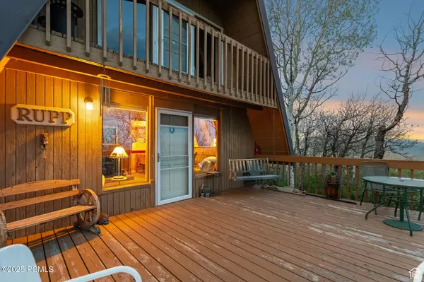 Coalville, UT 84017,2422 S Valley View CIR Circle