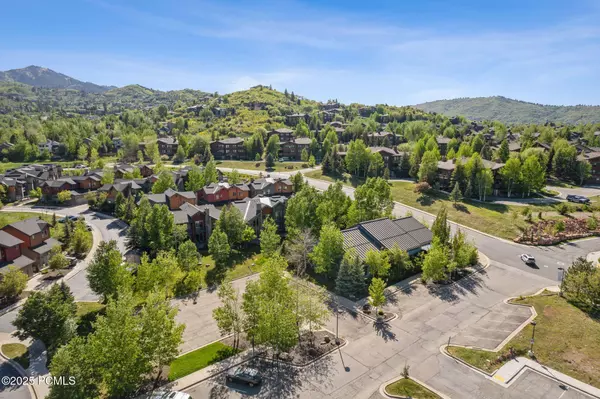 Park City, UT 84098,3247 Santa Fe RD Road