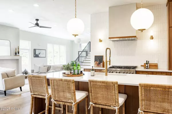 Park City, UT 84098,4107 W Crest CT Court