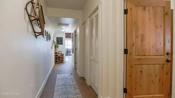 Park City, UT 84098,1456 Newpark BLVD Boulevard #213