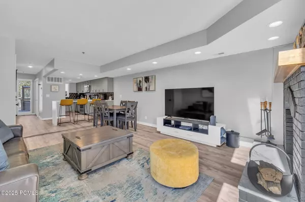 Park City, UT 84060,545 Deer Valley DR Drive #4