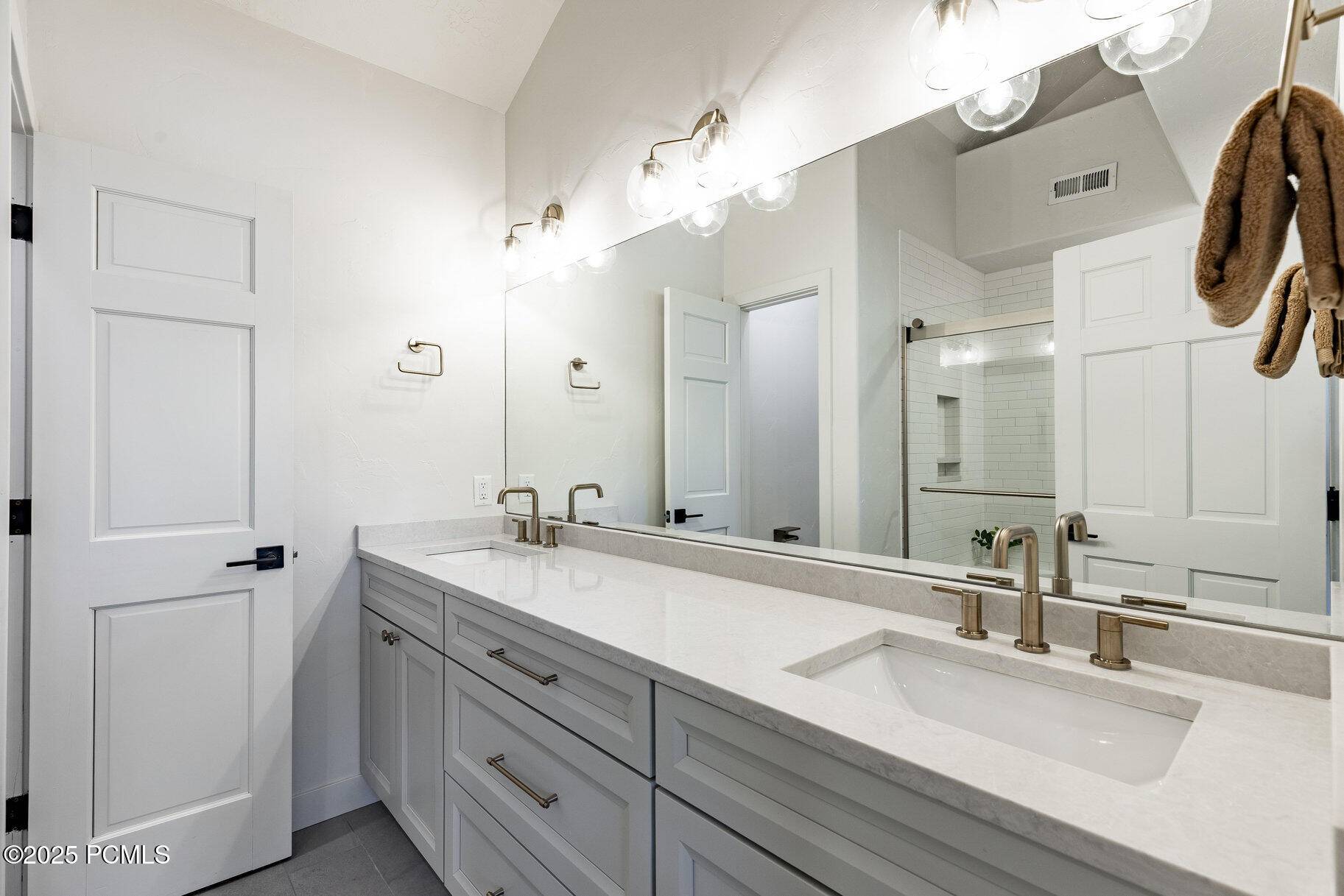 Park City, UT 84060,690 Deer Valley DR Drive #Unit 11