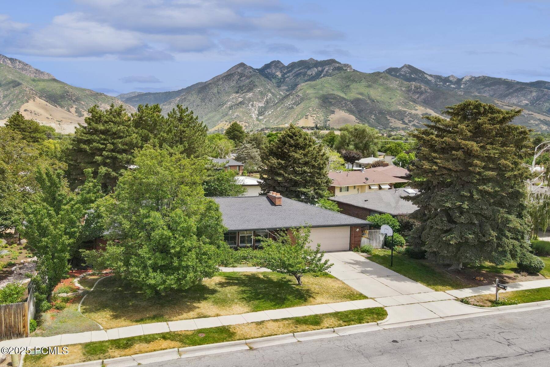 Cottonwood Heights, UT 84121,7157 S Manor DR Drive