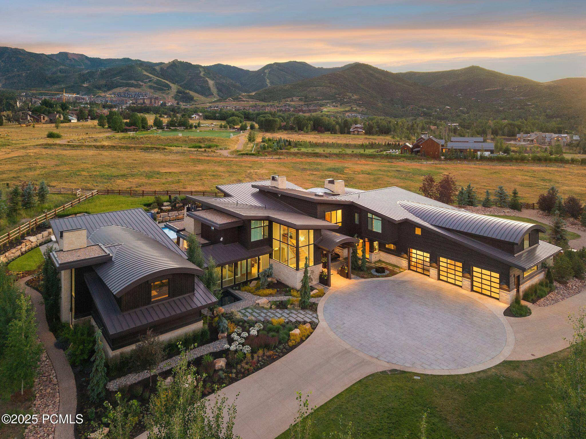 Park City, UT 84098,4209 N Two Creeks LN Lane