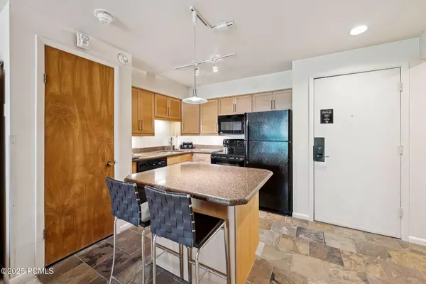 Park City, UT 84060,401 Silver King DR Drive #66