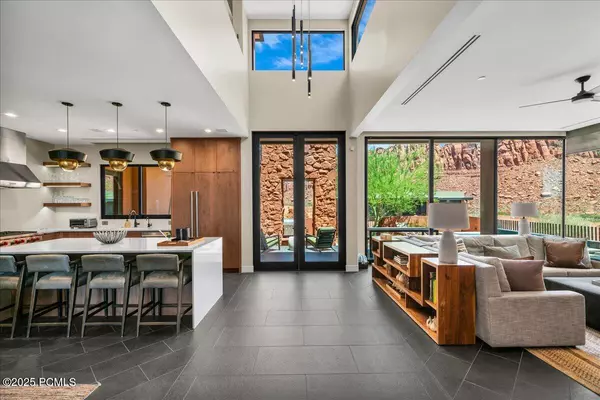 Ivins, UT 84738,768 Sanctuary PL Place