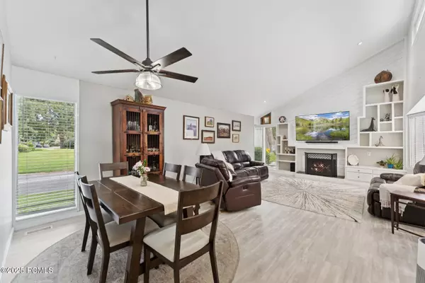 Holladay, UT 84121,5632 S Park Place East East