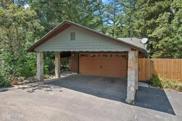 Park City, UT 84098,140 Matterhorn DR Drive
